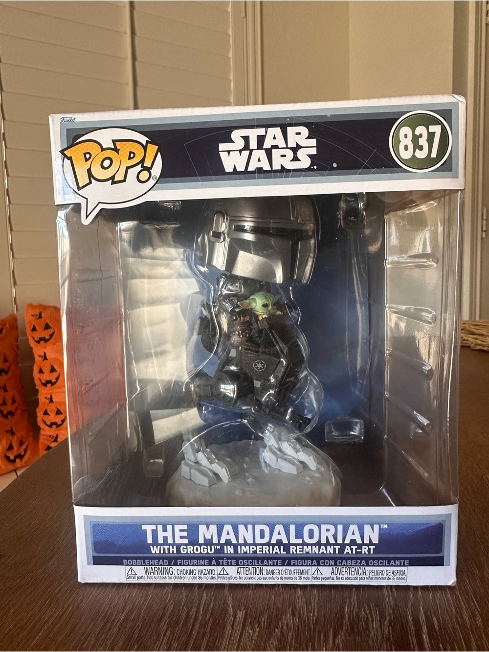 Funko POP! Star Wars The Mandalorian with Grogu - in Imperial AT RT (837)